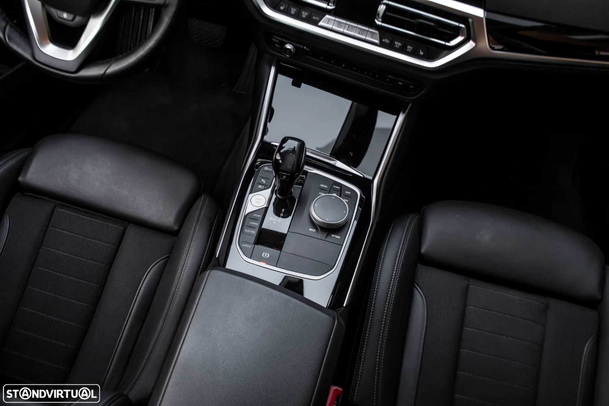 BMW 330 e Touring Line Luxury Auto - 37
