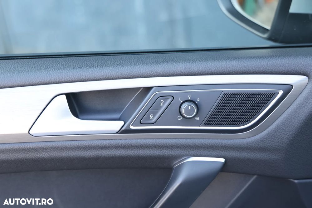 Volkswagen Golf 1.6 TDI DPF BMT DSG Trendline - 20