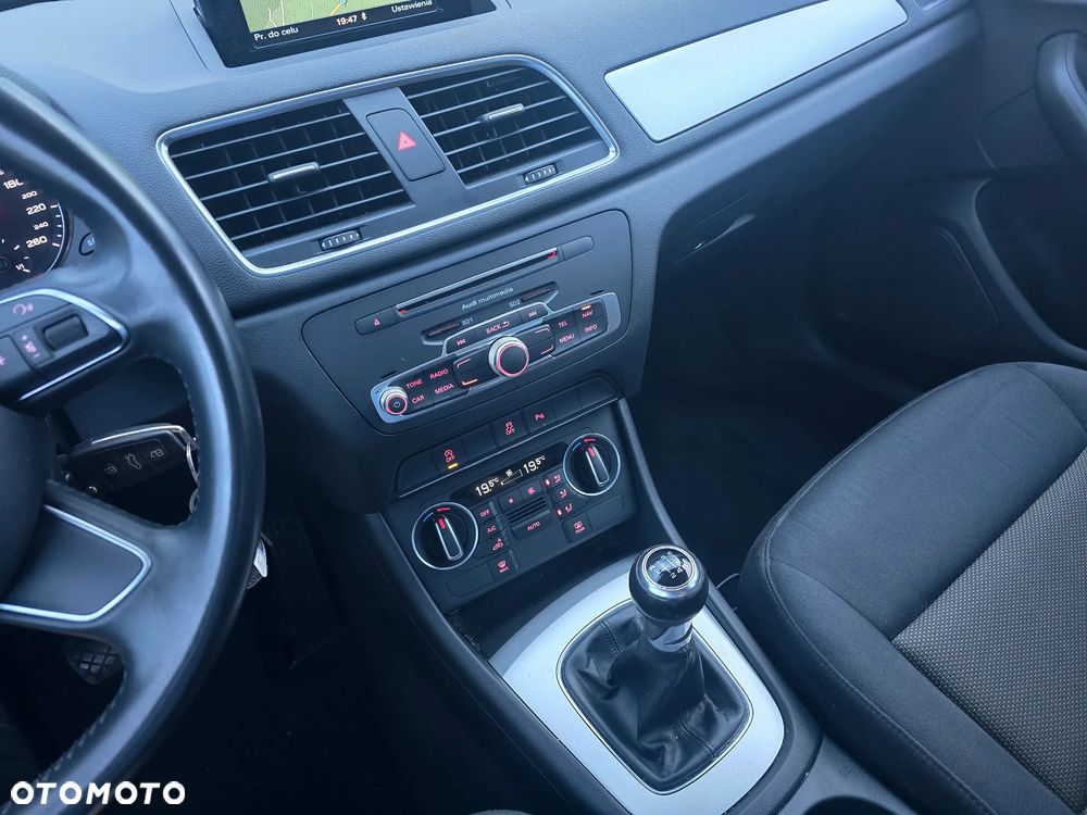 Audi Q3 2.0 TDI Design - 11