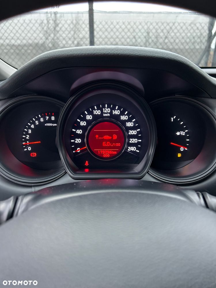 Kia Ceed 1.4 Business Line - 27