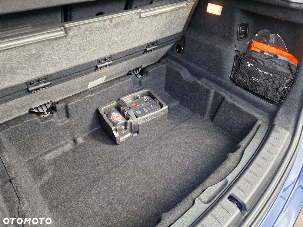 BMW Seria 2 218i - 34