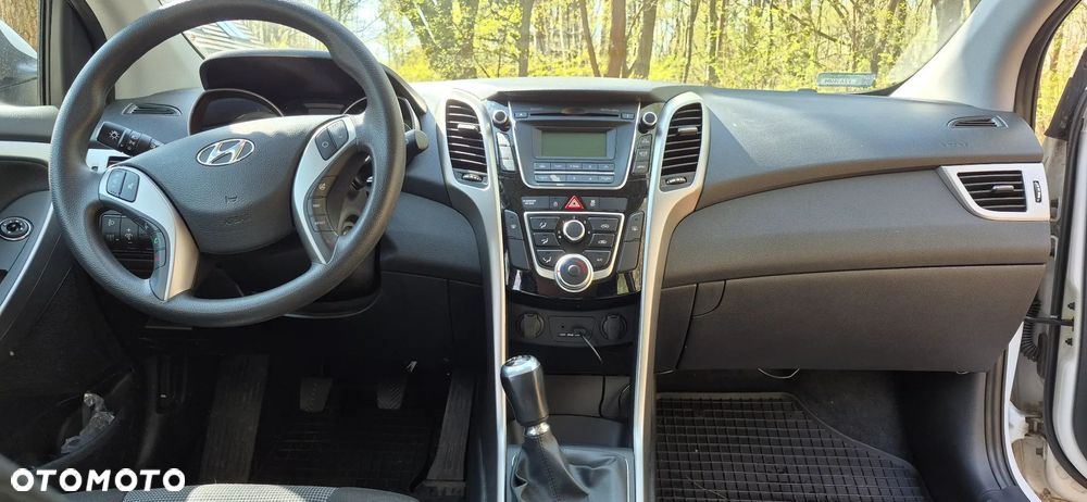 Hyundai i30 1.4 Classic + - 14