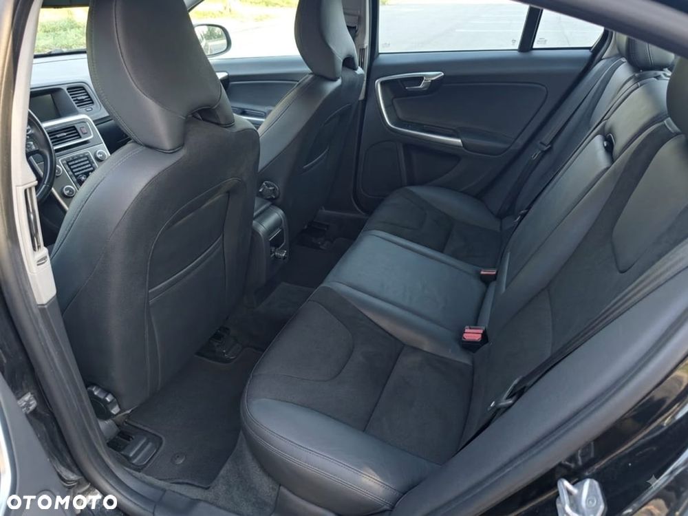 Volvo V60 - 10