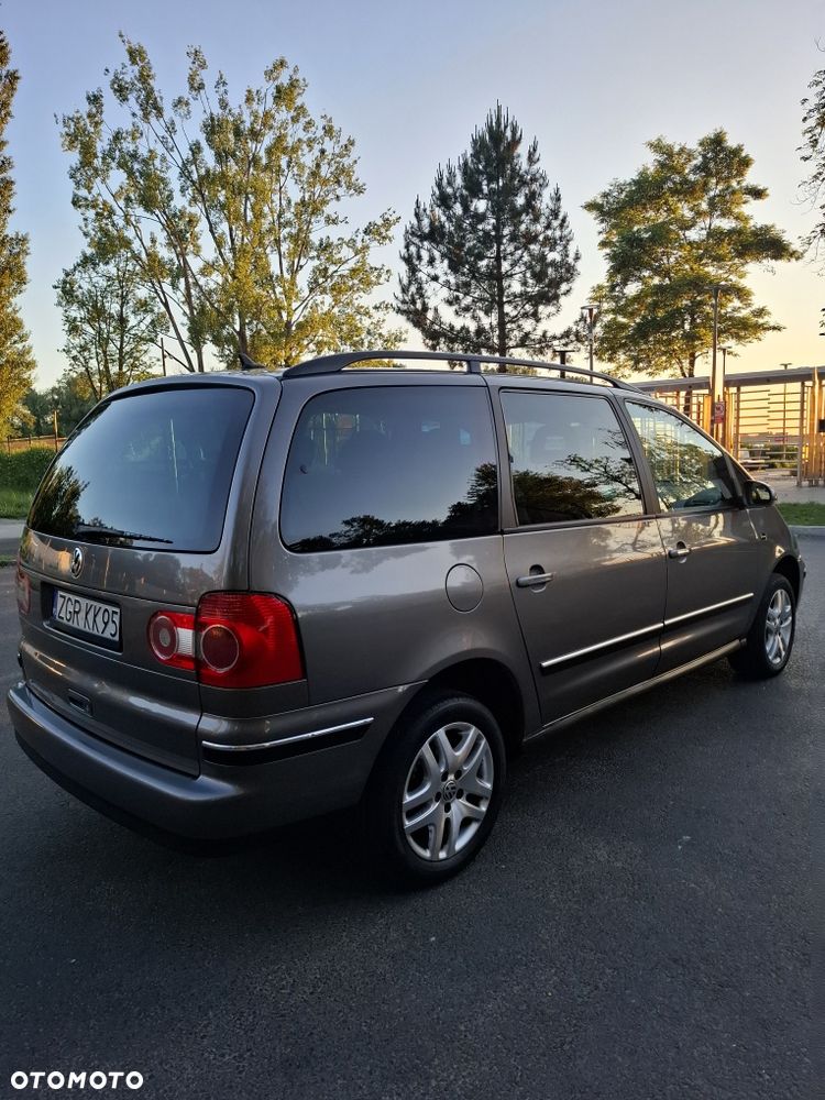 Volkswagen Sharan - 2