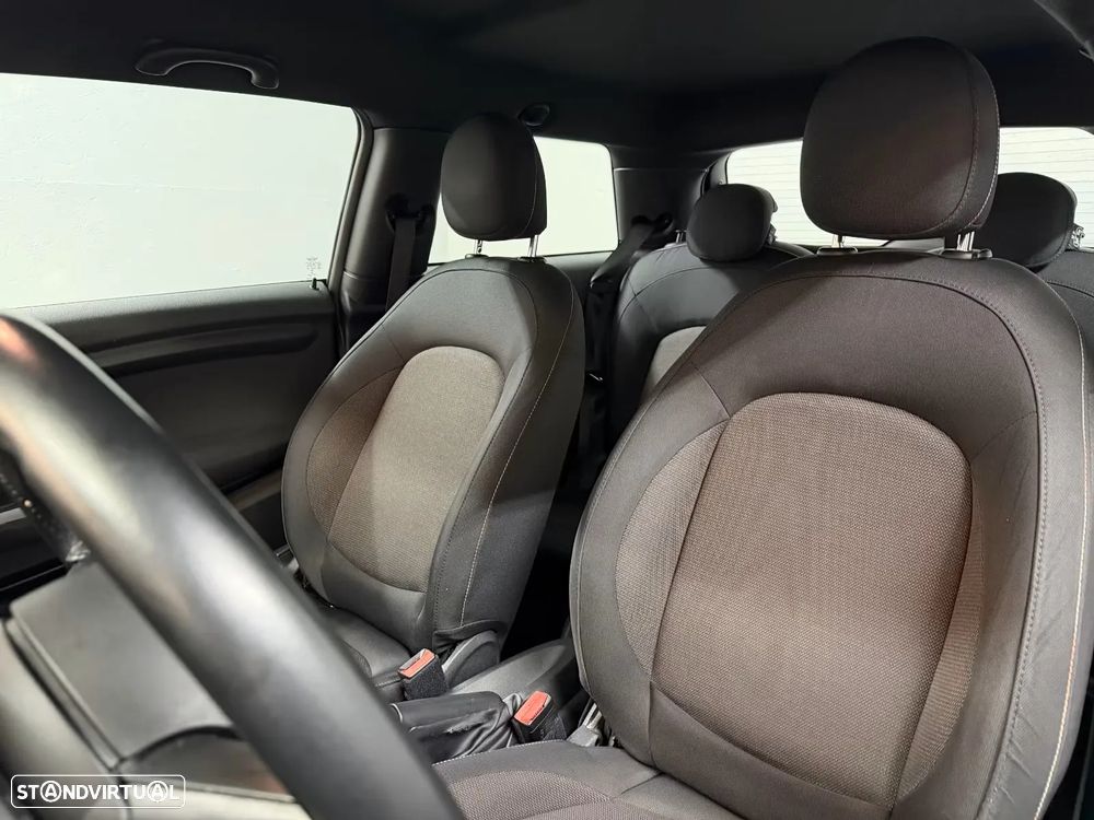 MINI 3 Portas One - 10