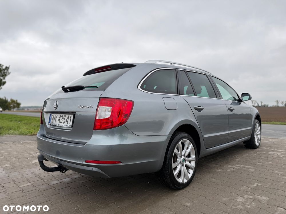Skoda Superb 2.0 TDI 4x4 Elegance - 10