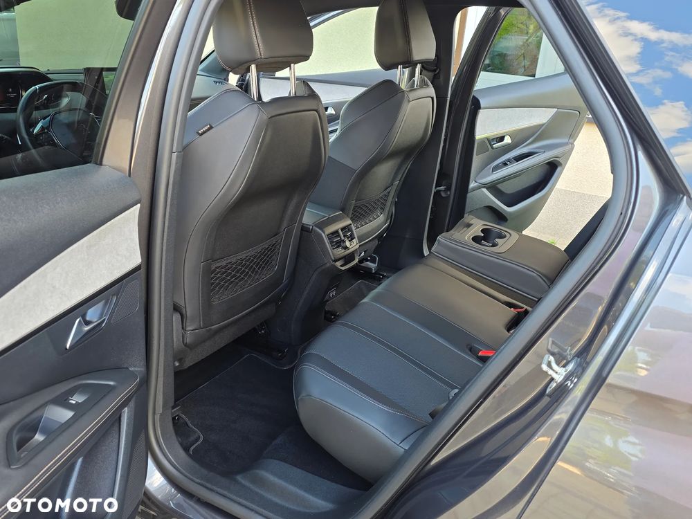 Peugeot 3008 1.5 BlueHDi GT S&S EAT8 - 24