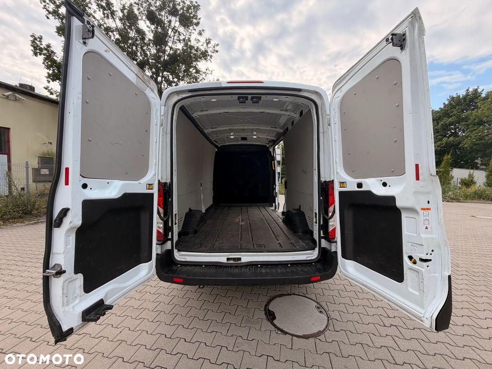 Ford E-Transit - 14