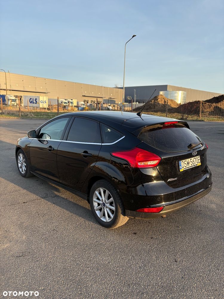 Ford Focus 1.5 EcoBlue STart-Stopp-System TITANIUM - 4