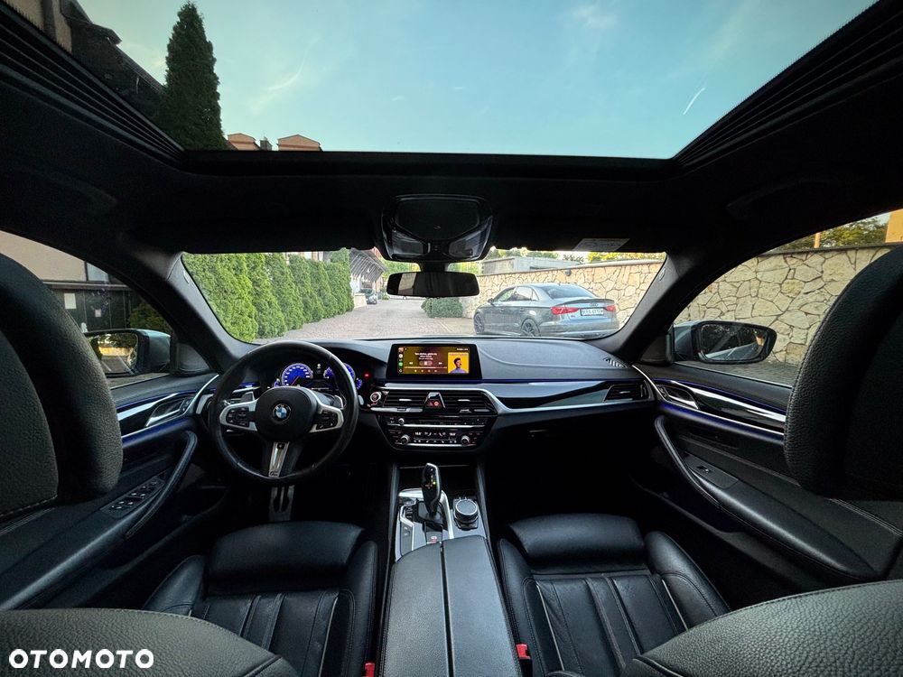 BMW Seria 5 520d xDrive M Sport sport - 18