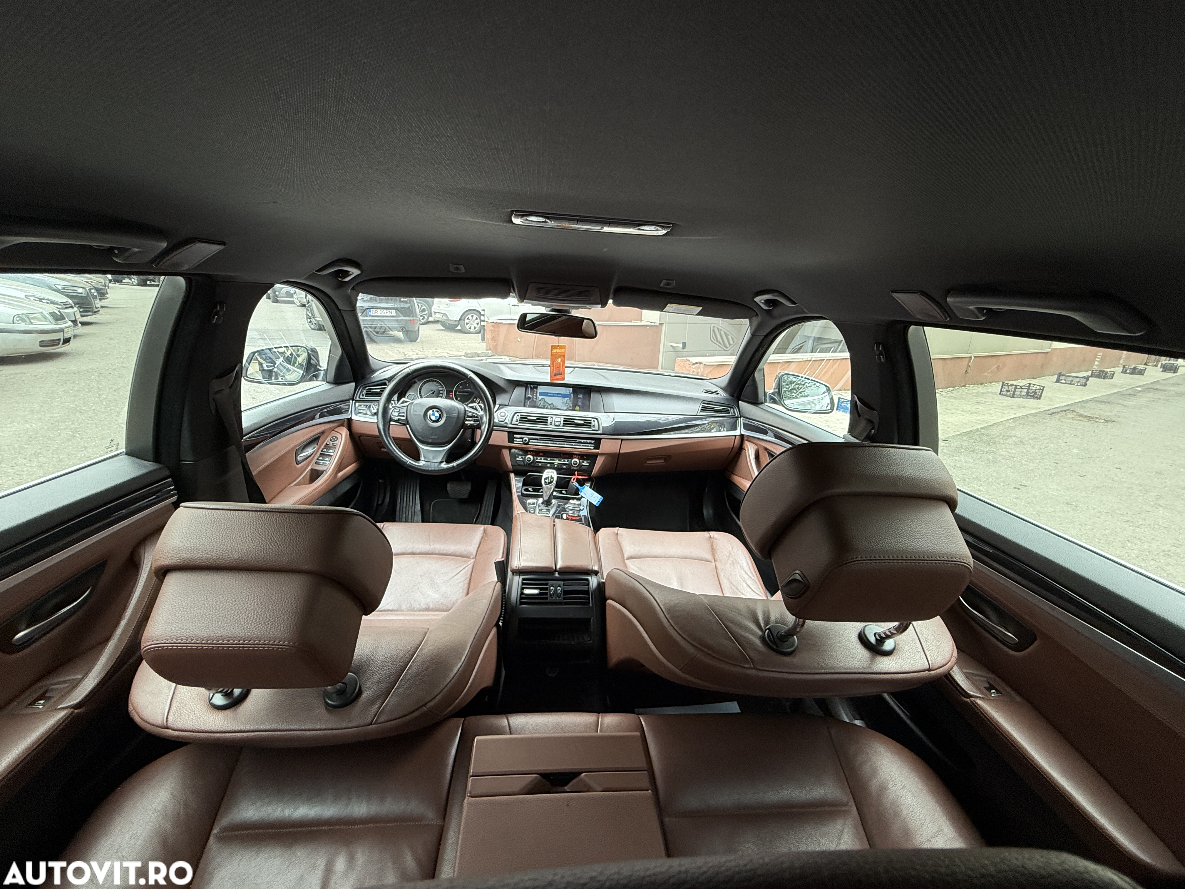BMW Seria 5 525d xDrive Touring Aut. - 9