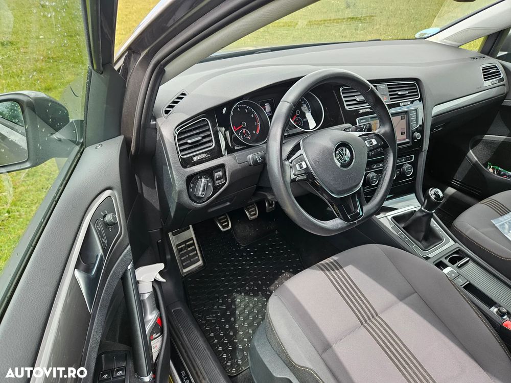Volkswagen Golf 1.2 TSI BlueMotion Technology Allstar - 7