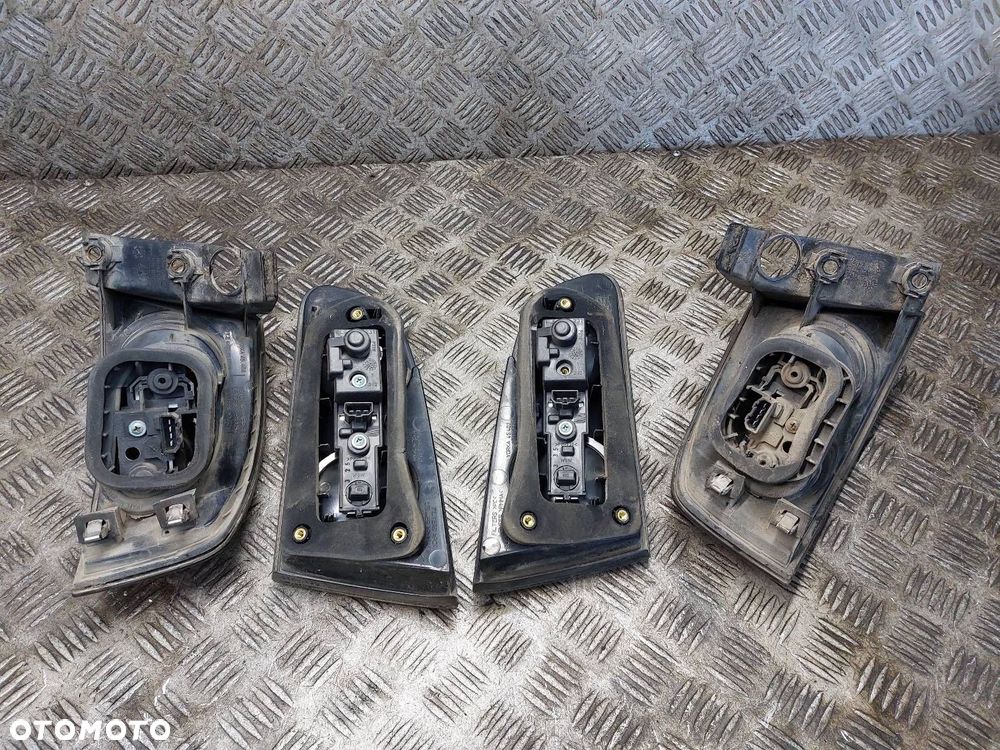 LAMPA LEWY TYŁ + PRAWY TYŁ W KLAPĘ W BŁOTNIK KOMPLET SEAT IBIZA III - 4