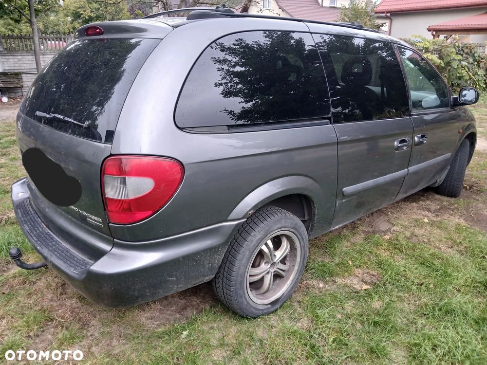 Chrysler Grand Voyager 2.8 CRD SE - 3