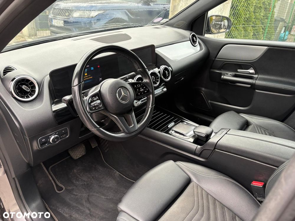 Mercedes-Benz Klasa B 180 7G-DCT Progressive - 20