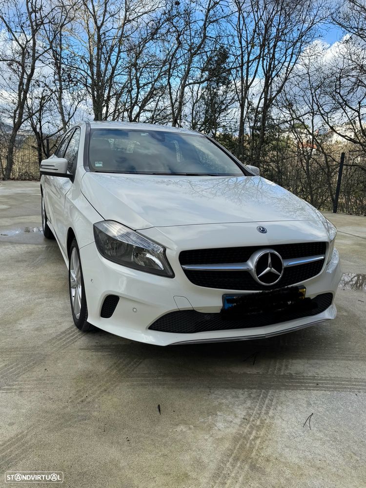 Mercedes-Benz A 180 d Fleet Pack Urban - 1