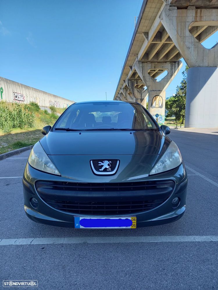 Peugeot 207 - 10