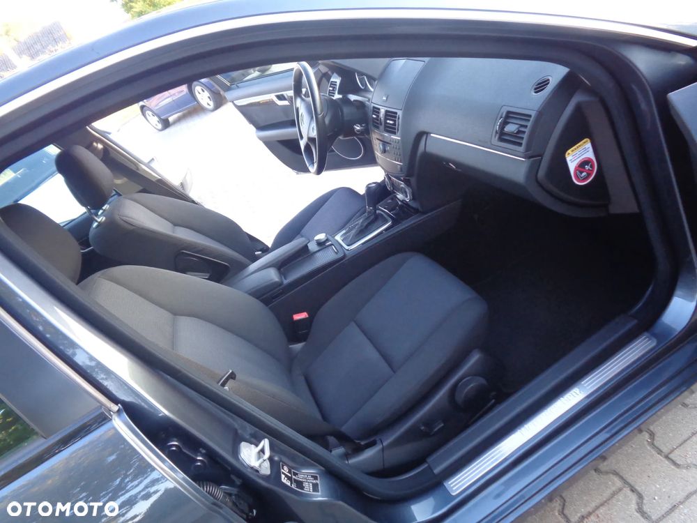 Mercedes-Benz Klasa C 180 Kompressor Automatik BlueEFFICIENCY Avantgarde - 25