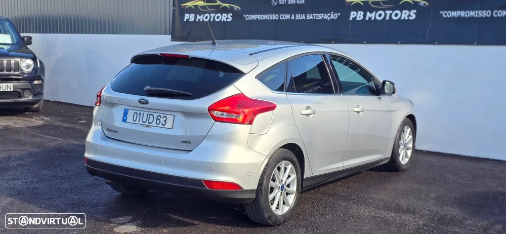 Ford Focus 1.0 EcoBoost Titanium - 3