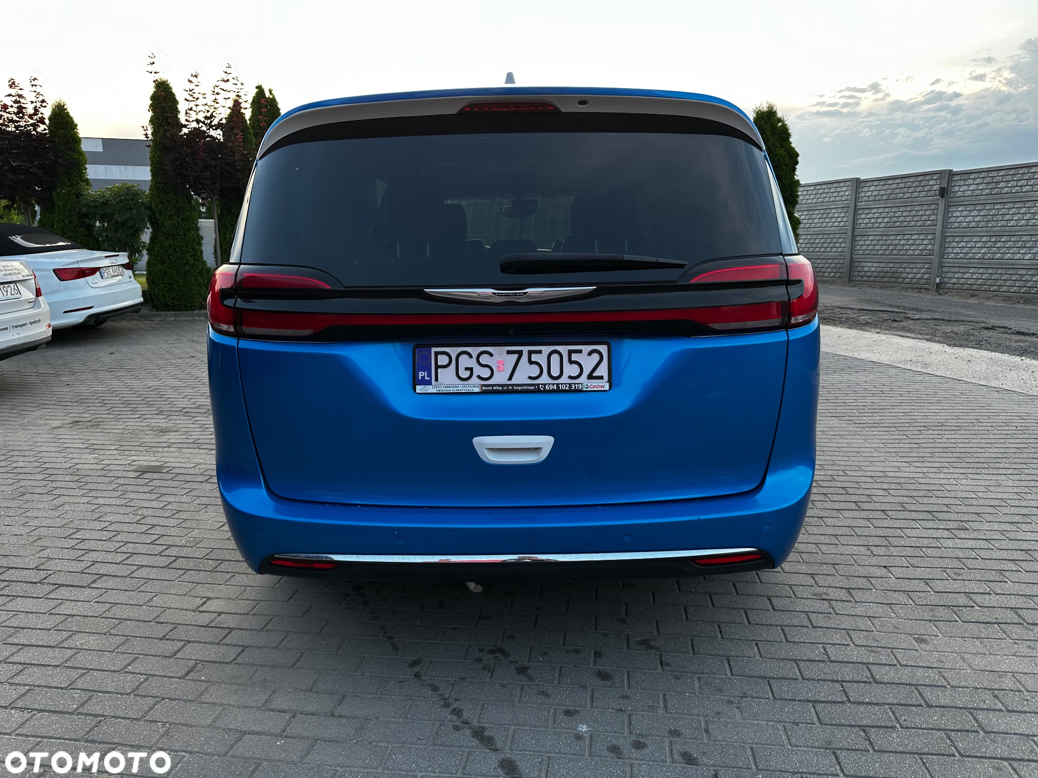 Chrysler Pacifica - 6