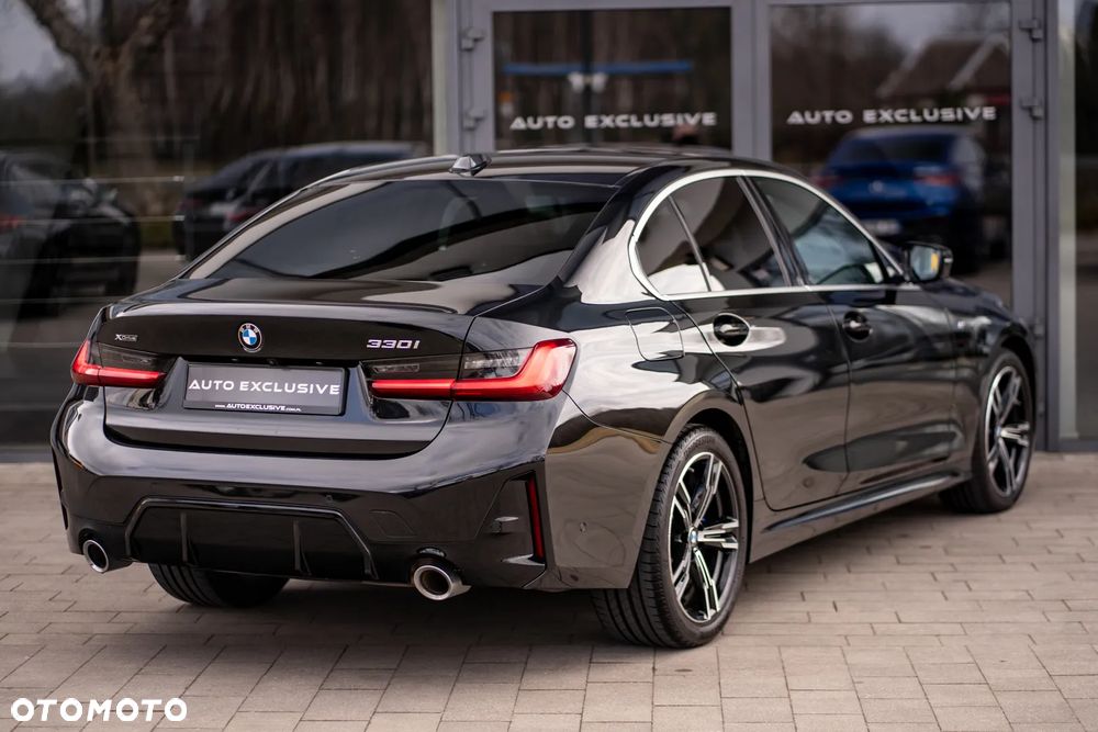 BMW Seria 3 330i xDrive M Sport sport - 24