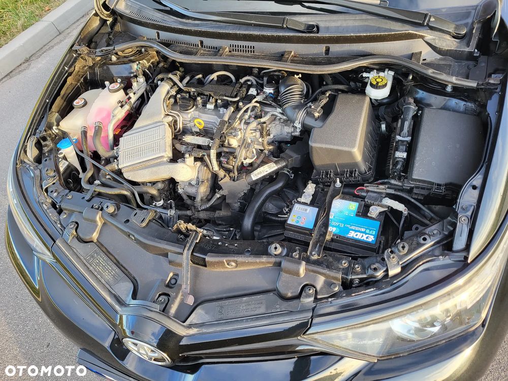 Toyota Auris 1.2 Turbo Team Deutschland - 23