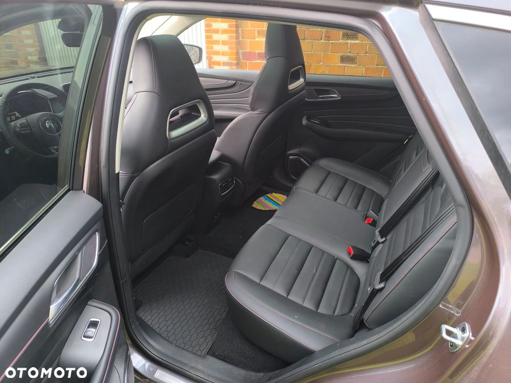 MG HS 1.5 T-GDI Exclusive DCT - 6