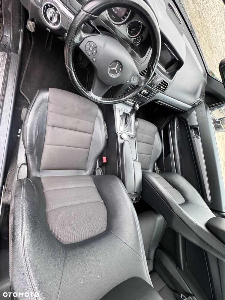 Mercedes-Benz Klasa E 350 CDI DPF BlueEFFICIENCY 7G-TRONIC Avantgarde - 22