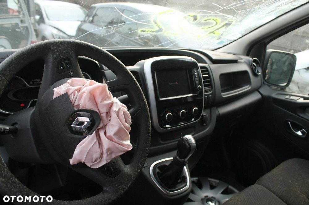 Renault Trafic - 8