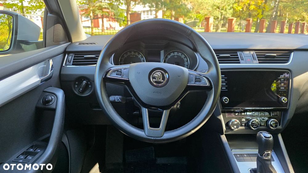 Skoda Octavia 2.0 TDI Style DSG - 15