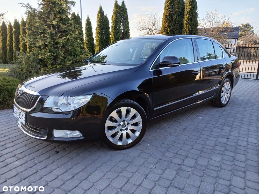 Skoda Superb 2.0 TDI Exclusive - 1
