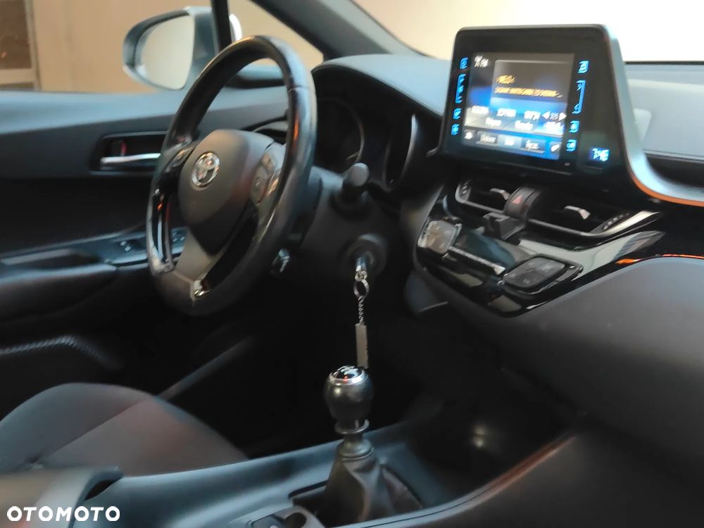 Toyota C-HR 1.2 T Comfort - 22