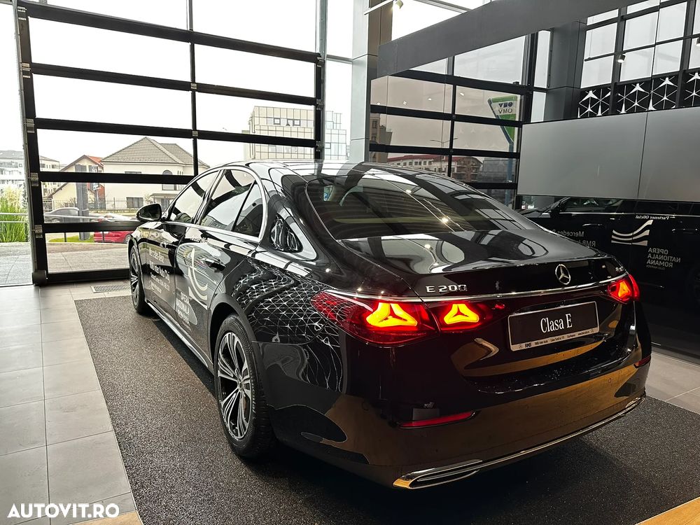 Mercedes-Benz E 200 MHEV 4MATIC Aut. - 7