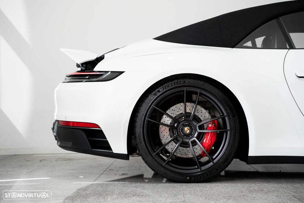 Porsche 911 (992) Carrera 4 GTS PDK - 22