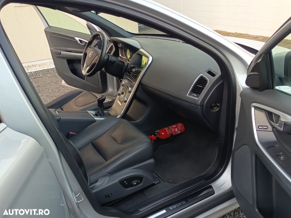 Volvo XC 60 - 6
