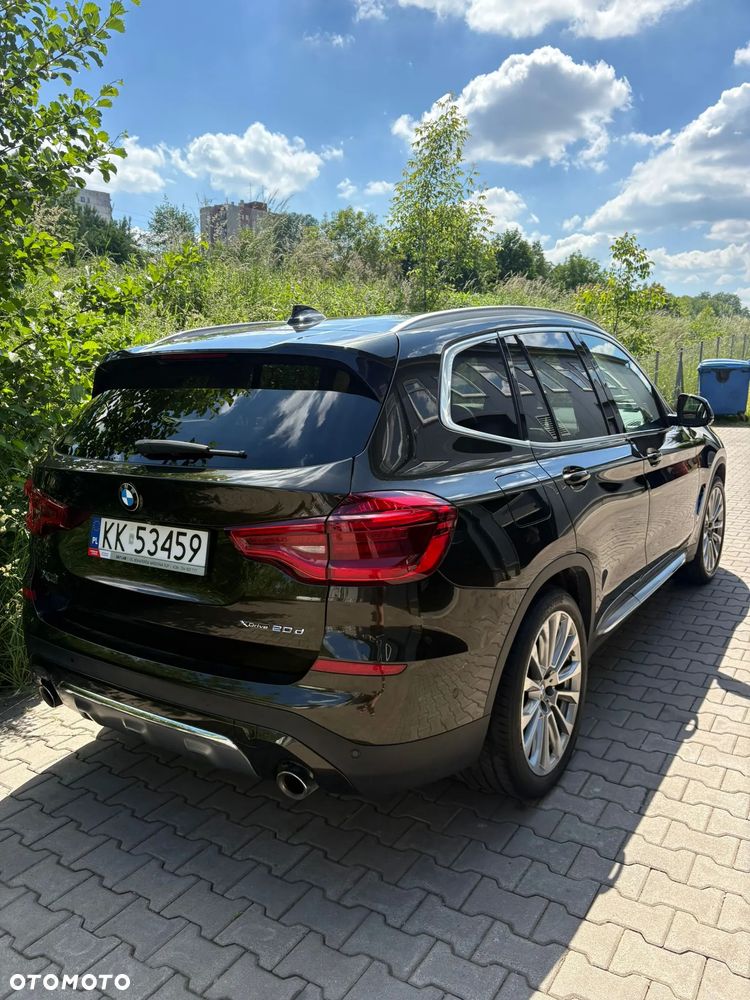 BMW X3 xDrive20d Luxury Line - 7