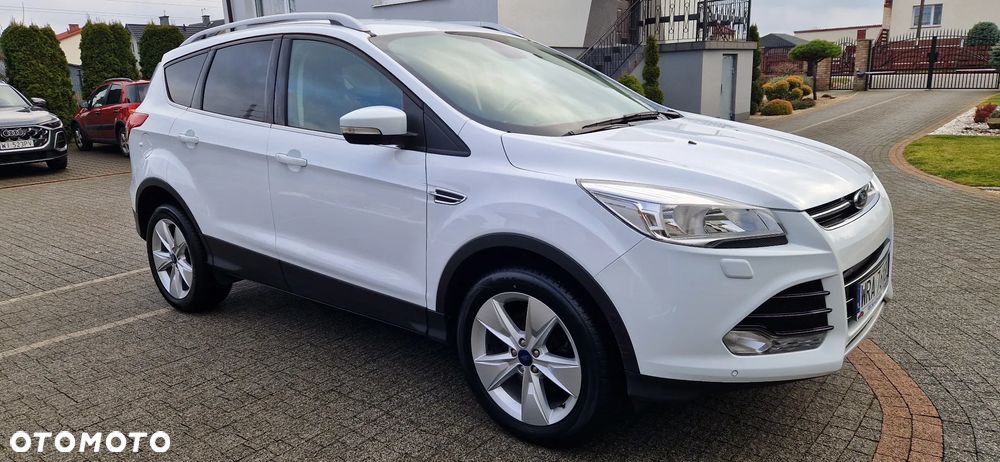 Ford Kuga 2.0 TDCi 4x2 Titanium - 2