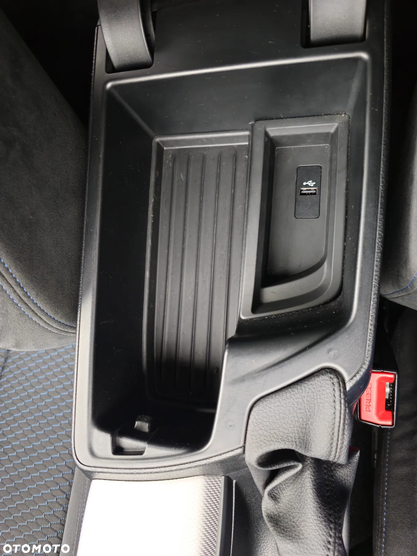 BMW Seria 1 M140i xDrive Shadow sport - 25
