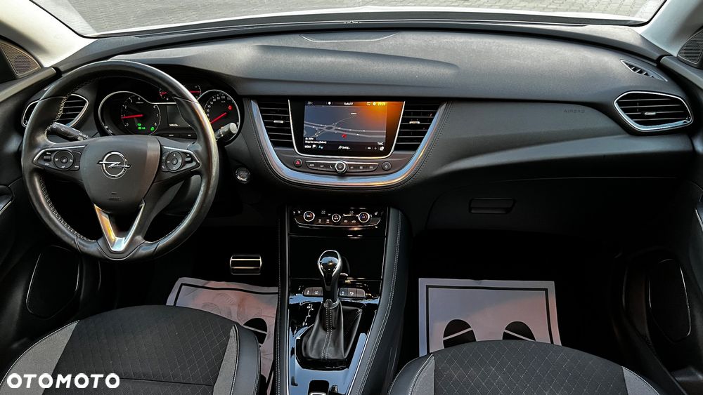 Opel Grandland X 1.6 Start/Stop Automatik INNOVATION - 32