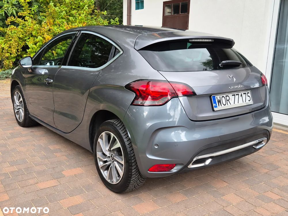 Citroën DS4 1.6 e-HDi SoChic MCP - 17