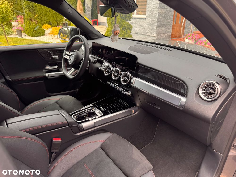 Mercedes-Benz GLB 220 d 4-Matic AMG Line 8G-DCT - 26