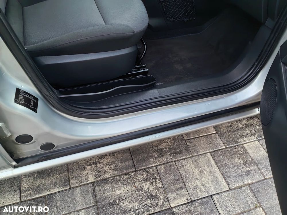Opel Zafira 1.8 Easytronic Family Plus - 10
