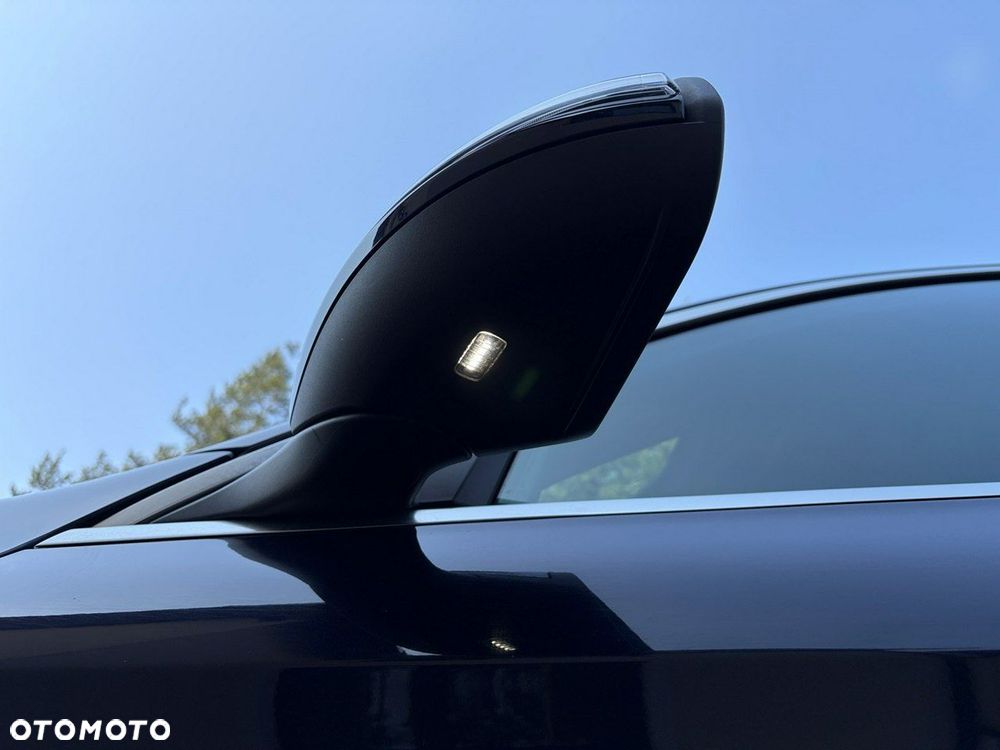 Mercedes-Benz GLC 220 d 4Matic 9G-TRONIC AMG Line - 37