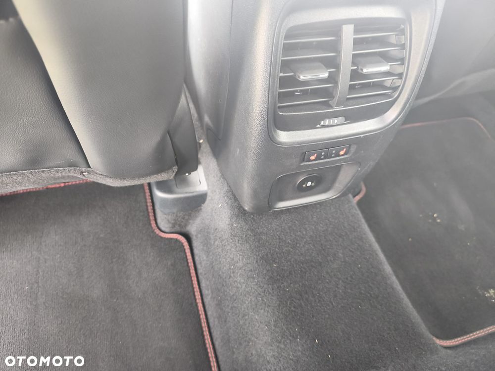 Ford Kuga 2.0 TDCi FWD ST-Line - 17