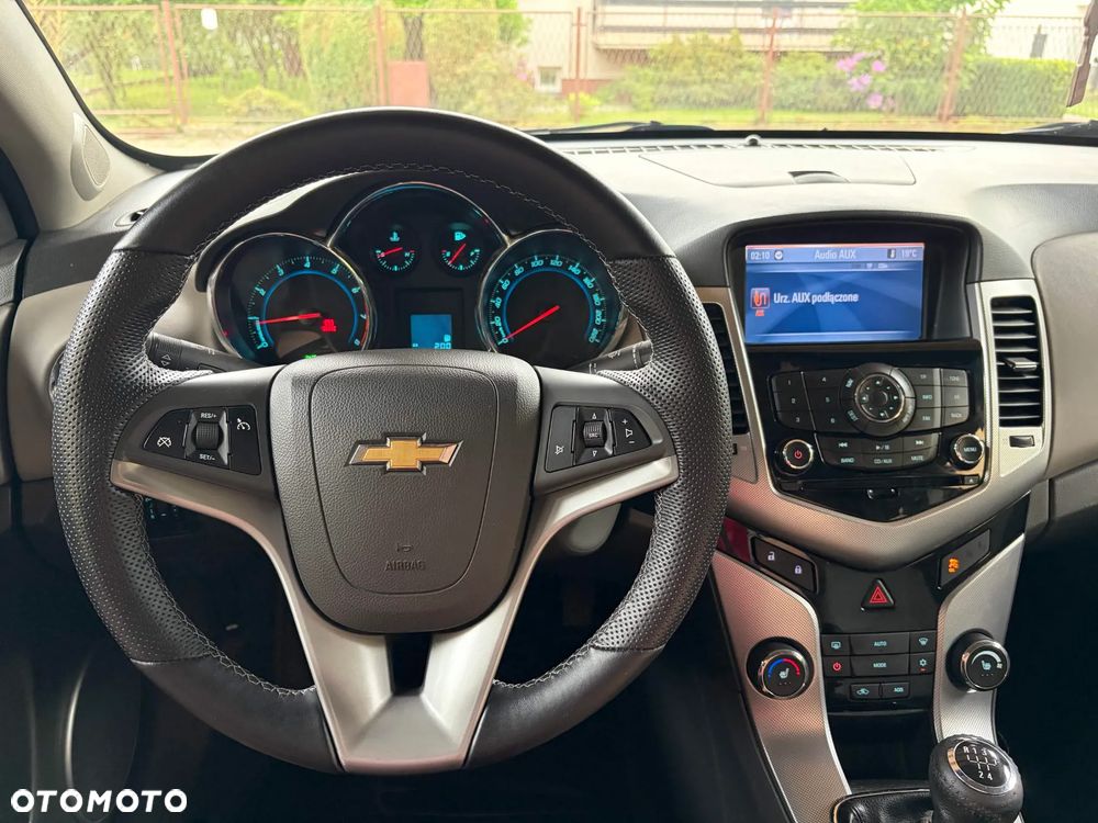 Chevrolet Cruze 1.8 LS - 8
