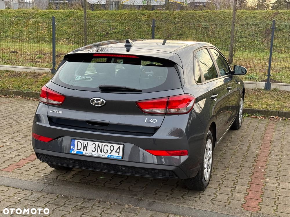 Hyundai i30 1.5 DPI Classic + - 24
