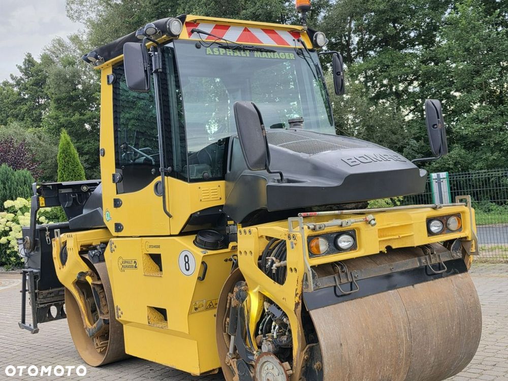 Bomag BW 154 AP-4i AM / rozsiewacz BS150 - 3