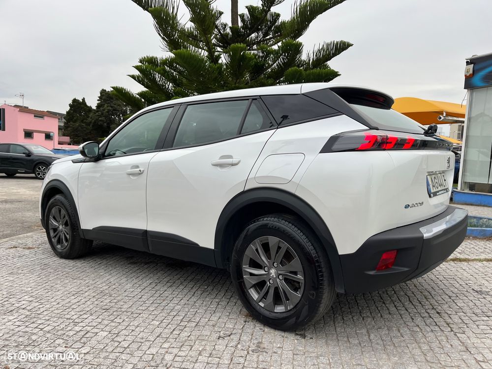 Peugeot e-2008 50 kWh Active Pack - 11