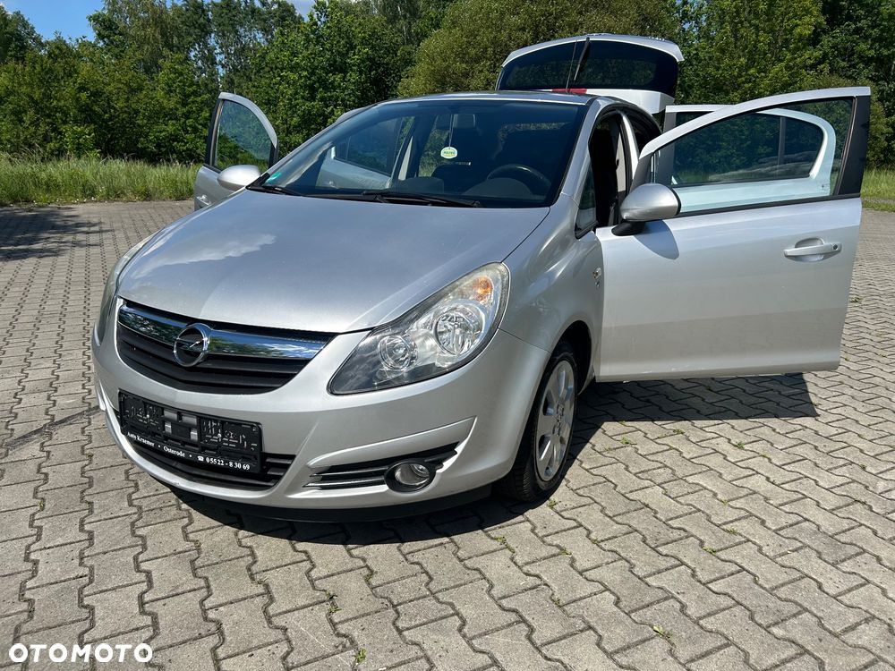 Opel Corsa 1.4 16V Enjoy - 18