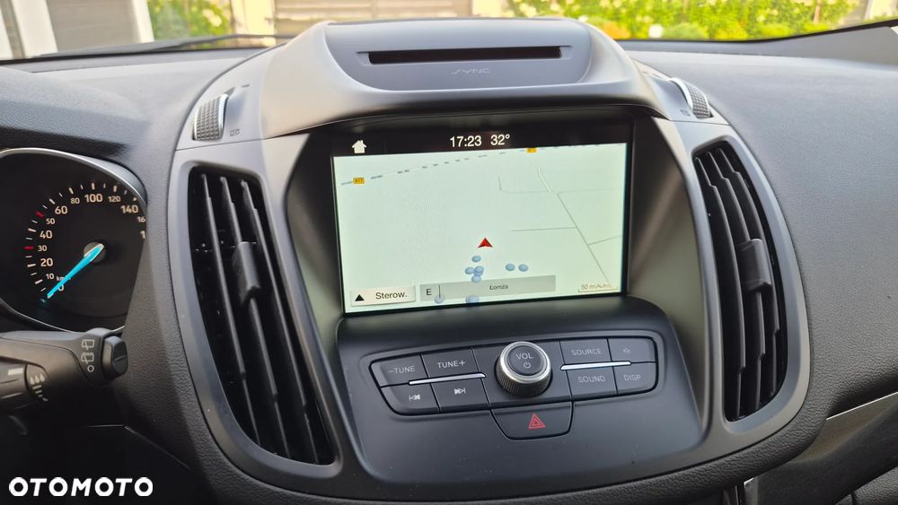 Ford Kuga 1.5 EcoBoost 2x4 Titanium - 11